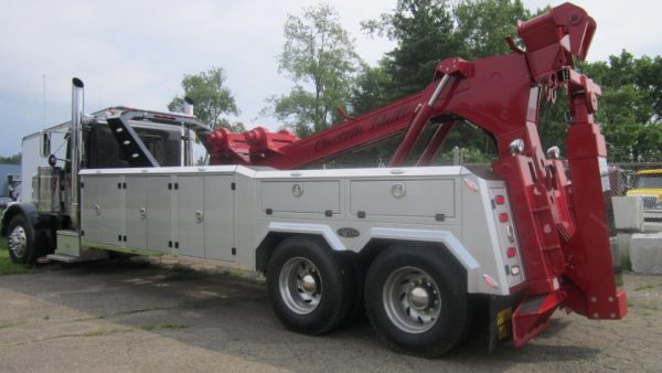25 TON INTEGRATED WRECKER - Image 3
