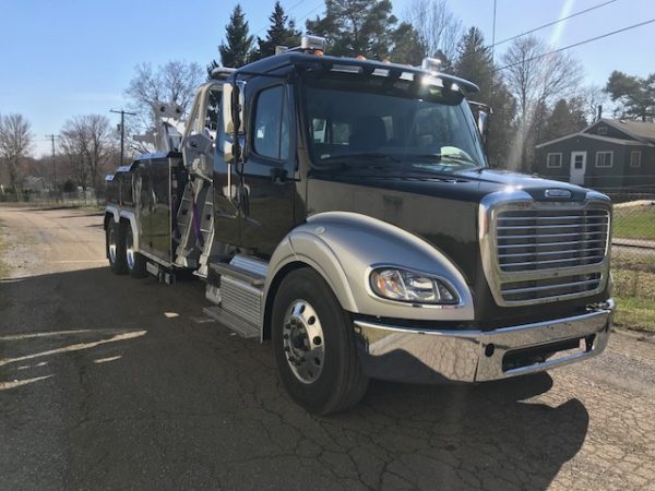 20 TON INTEGRATED WRECKER - Image 3