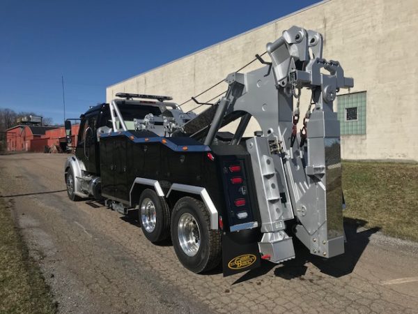 20 TON INTEGRATED WRECKER - Image 2