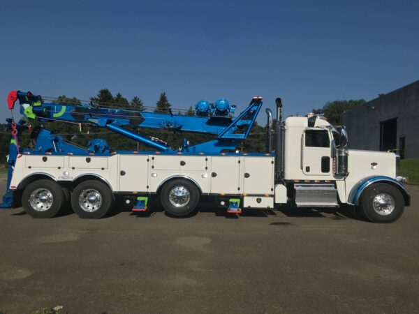 60 TON ROTATING WRECKER